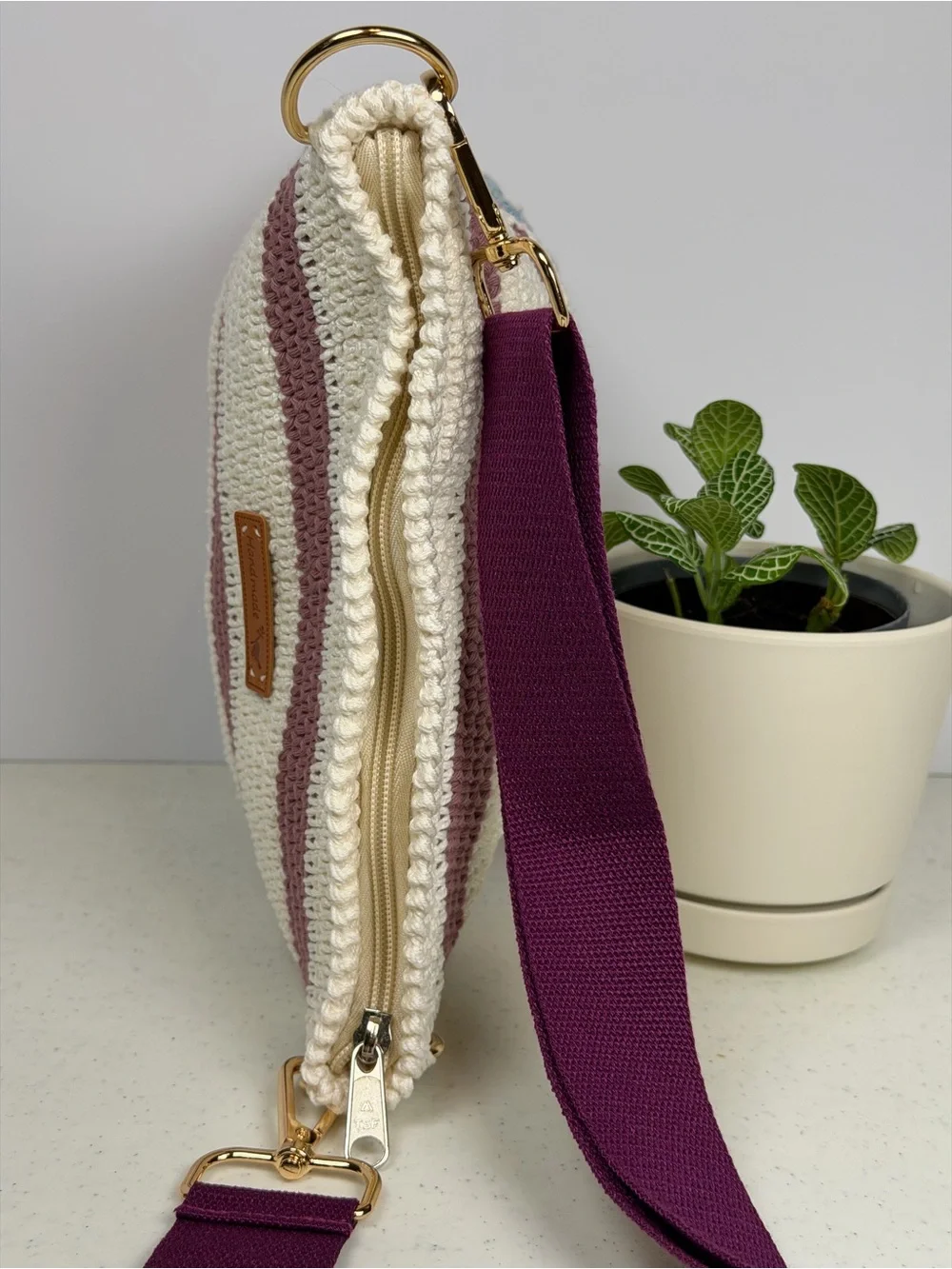 Crochet Granny Square Crossbody Bag Adjustable Strap, Zippered Lined Purse
